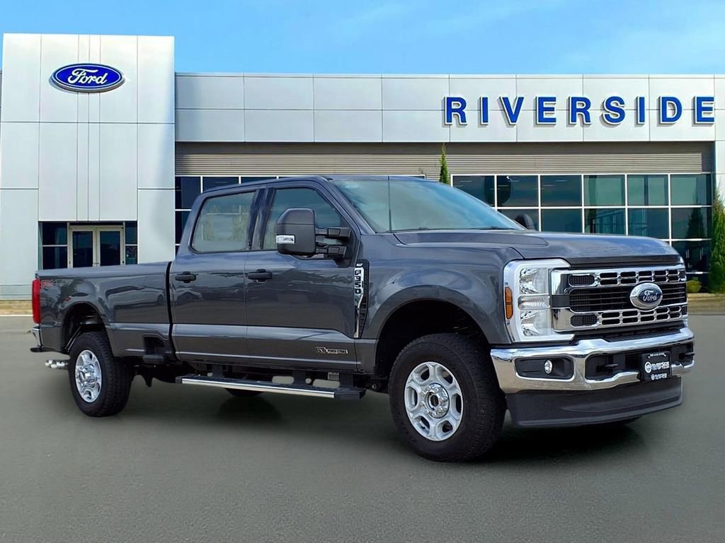 New 2026 Ford F350 XLT w/ FX4 Off-Road Package AWD/4WD image 1