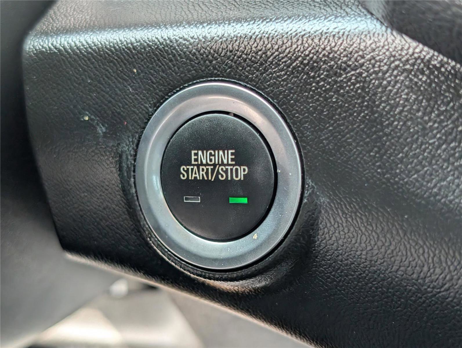 Used 2024 GMC Terrain AT4 image 25