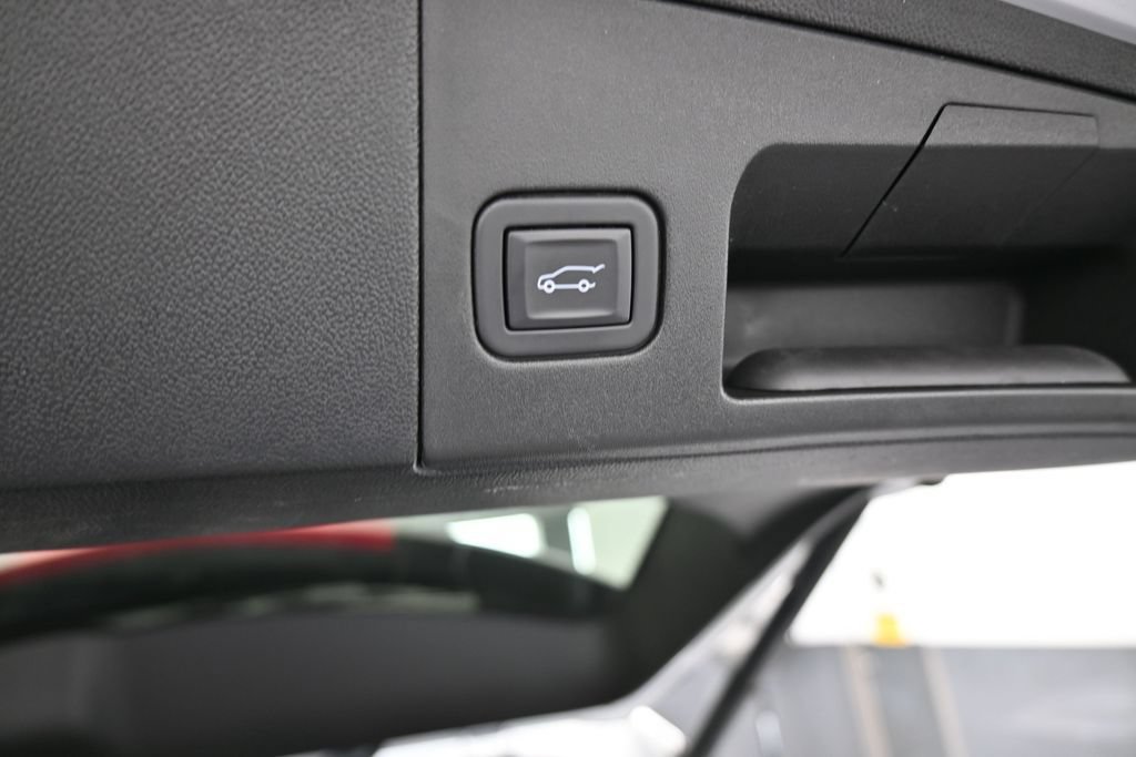 Used 2024 Cadillac XT5 Premium Luxury FWD image 44