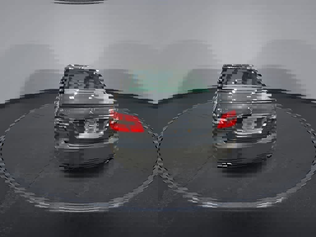 Used 2010 Mercedes-Benz E 63 AMG Sedan image 7