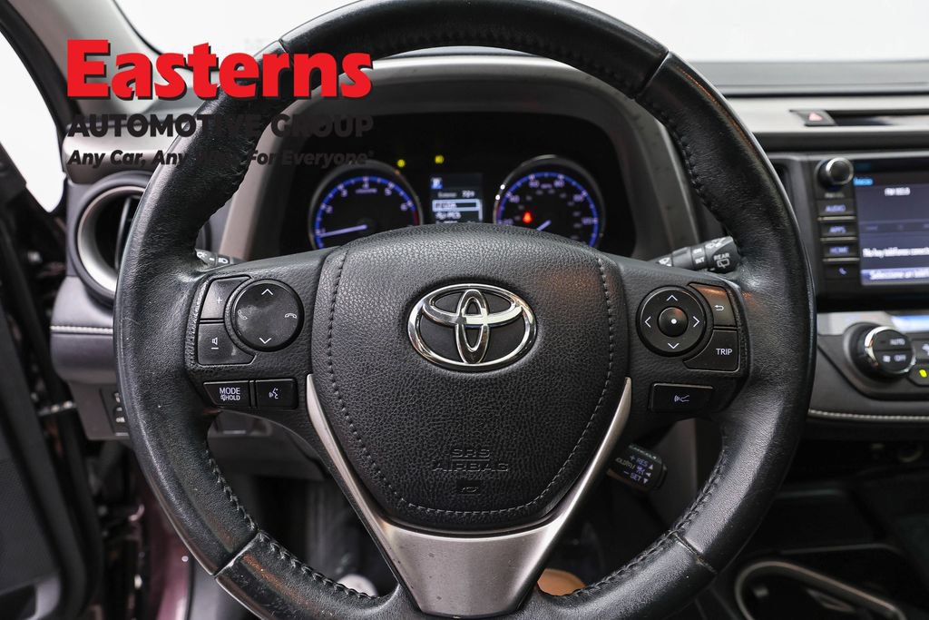 Used 2016 Toyota RAV4 XLE w/ Convenience Package AWD/4WD image 10
