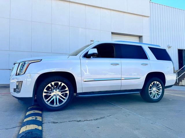 Used 2019 Cadillac Escalade 2WD image 4