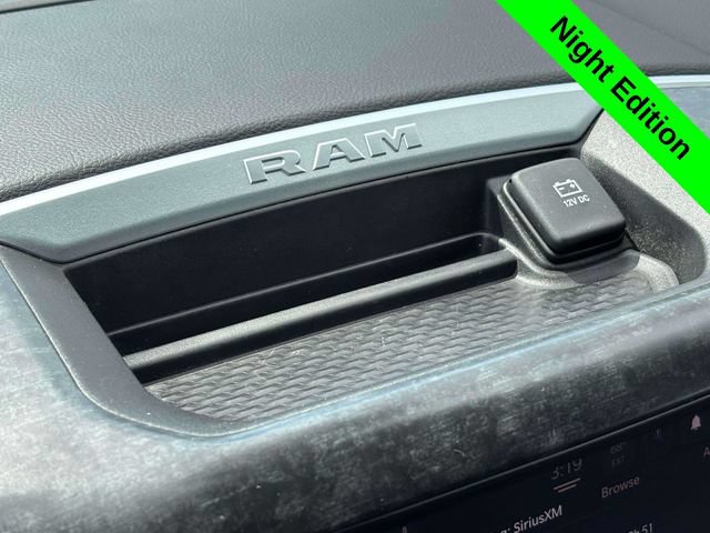 Used 2022 RAM 1500 Big Horn w/ Night Edition AWD/4WD image 17