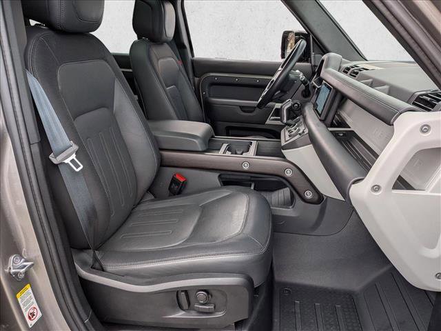 Used 2022 Land Rover Defender 110 X-Dynamic HSE image 24