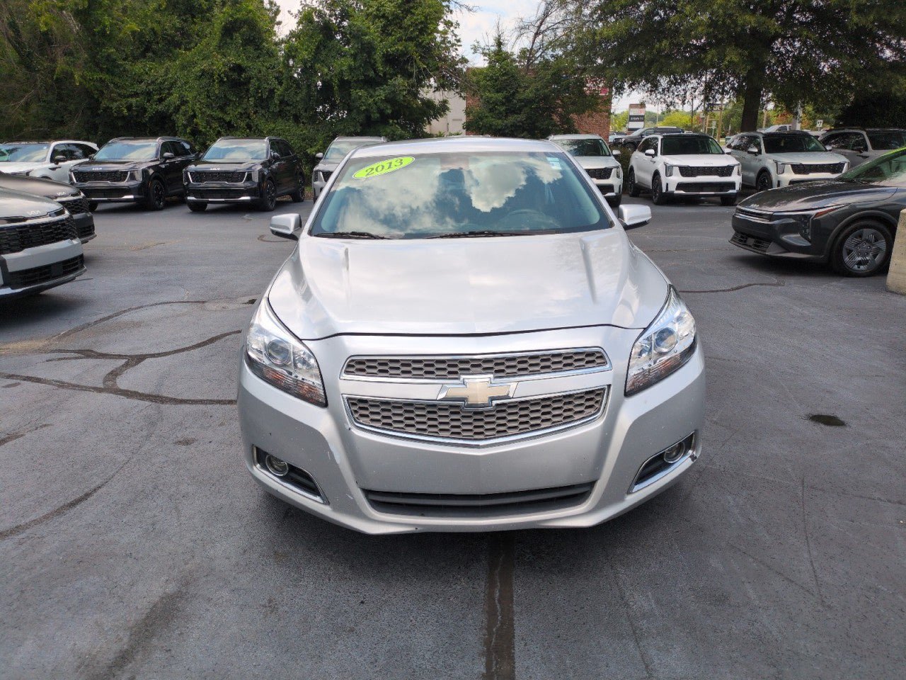 Used 2013 Chevrolet Malibu LTZ FWD image 2