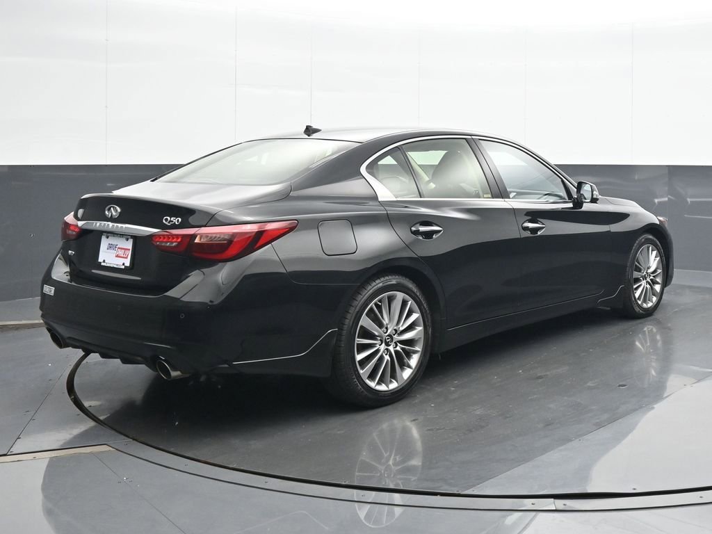 Used 2022 INFINITI Q50 Luxe w/ Cargo Package image 6