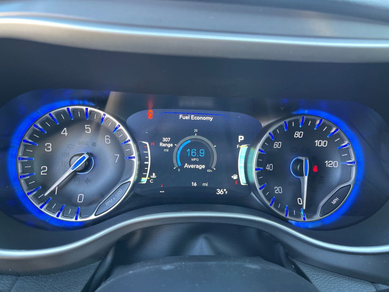 New 2026 Chrysler Pacifica Select image 29