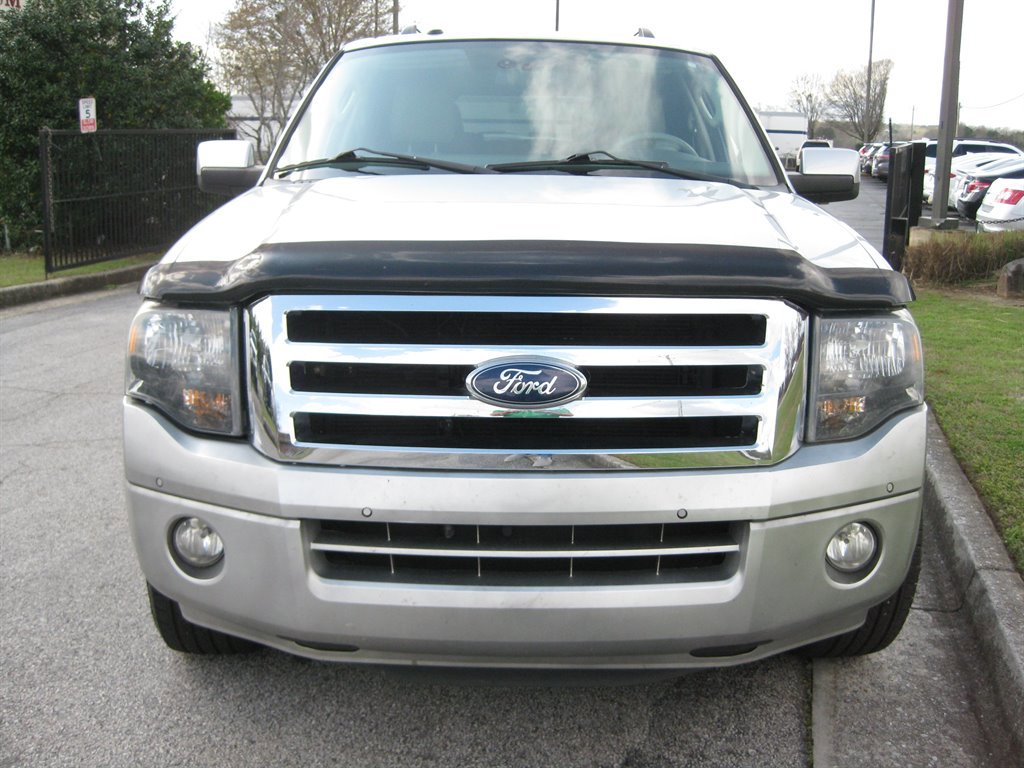 Used 2013 Ford Expedition Limited RWD image 2