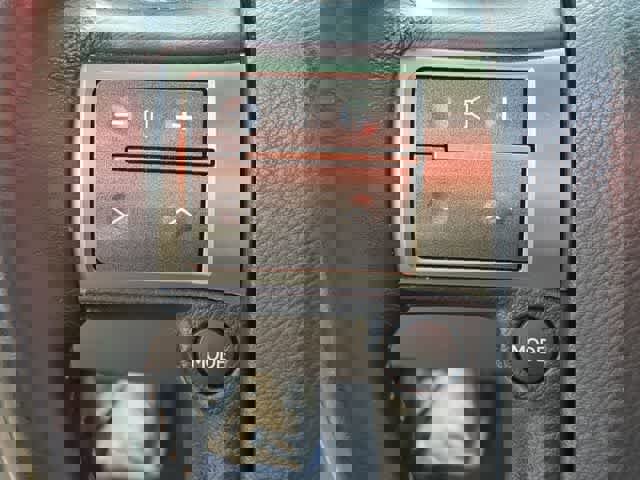 Used 2012 Lexus GX 460 w/ Comfort Plus Pkg image 24