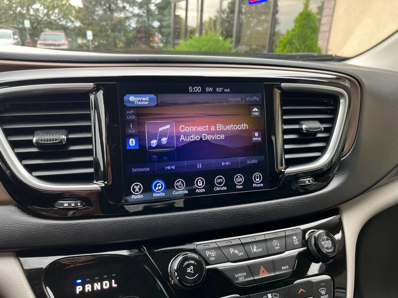 Used 2017 Chrysler Pacifica Touring-L Plus w/ Advanced Safetytec Group image 39