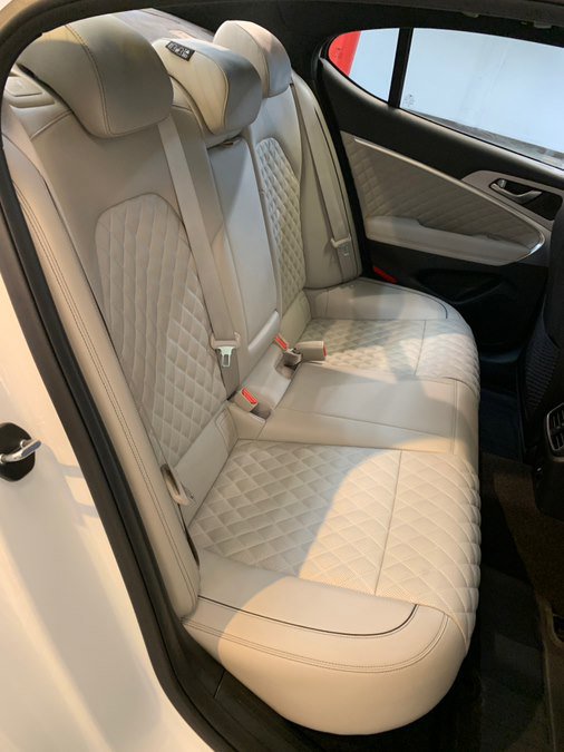 Used 2023 Genesis G70 3.3T w/ Sport Prestige Package image 67