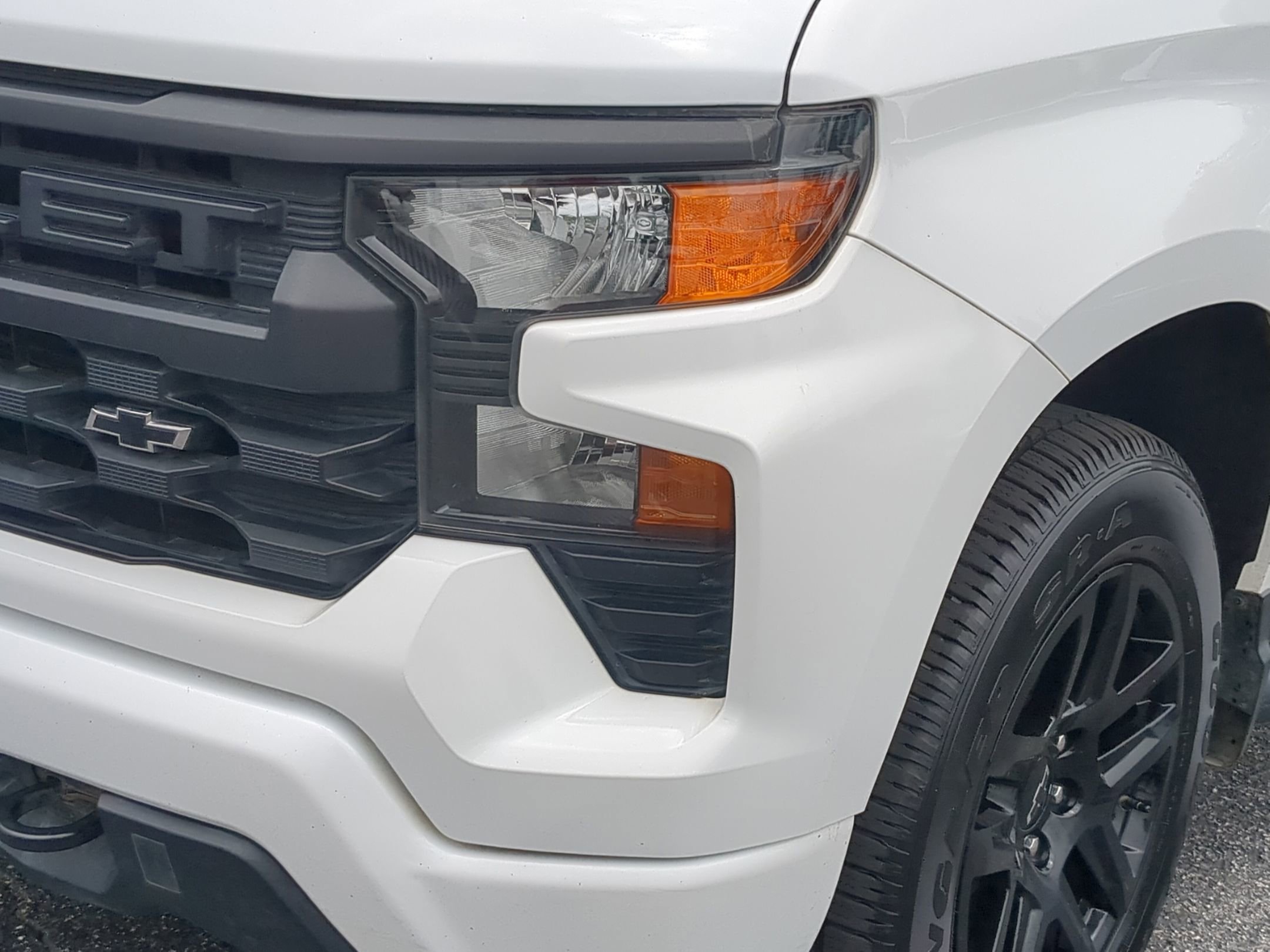 Used 2024 Chevrolet Silverado 1500 Custom w/ Rally Edition AWD/4WD image 6