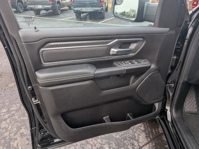 New 2026 RAM 1500 4x4 Crew Cab image 9