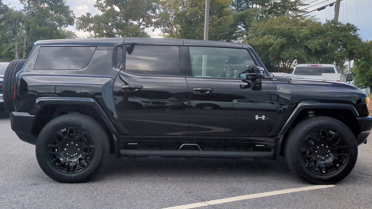 Used 2025 GMC Hummer EV 2X AWD/4WD image 9