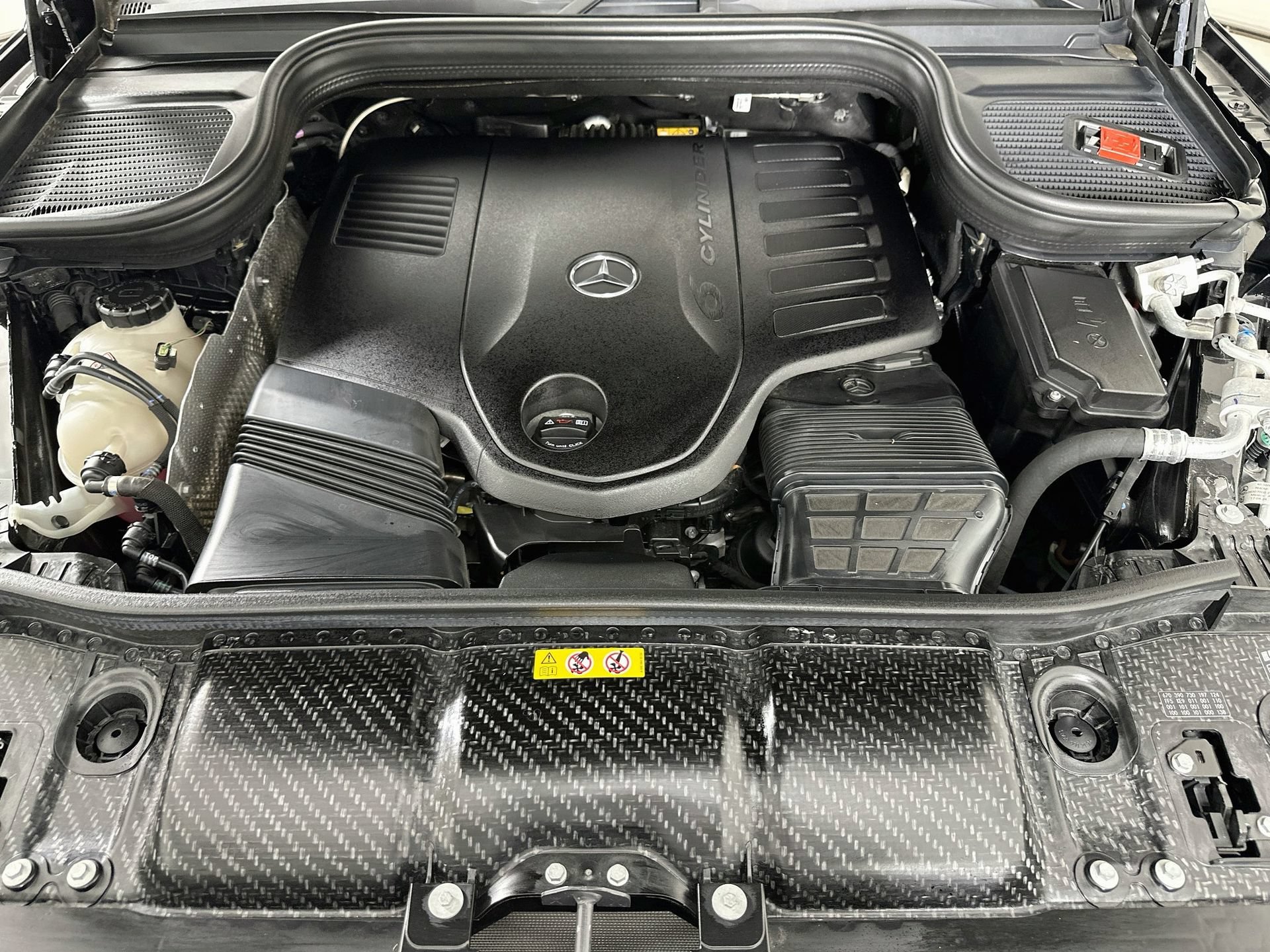 Used 2024 Mercedes-Benz GLS 450 4MATIC image 34