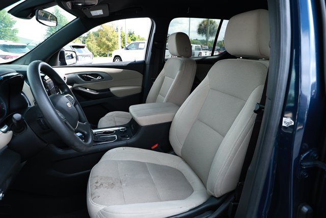Used 2023 Chevrolet Traverse LS FWD image 20
