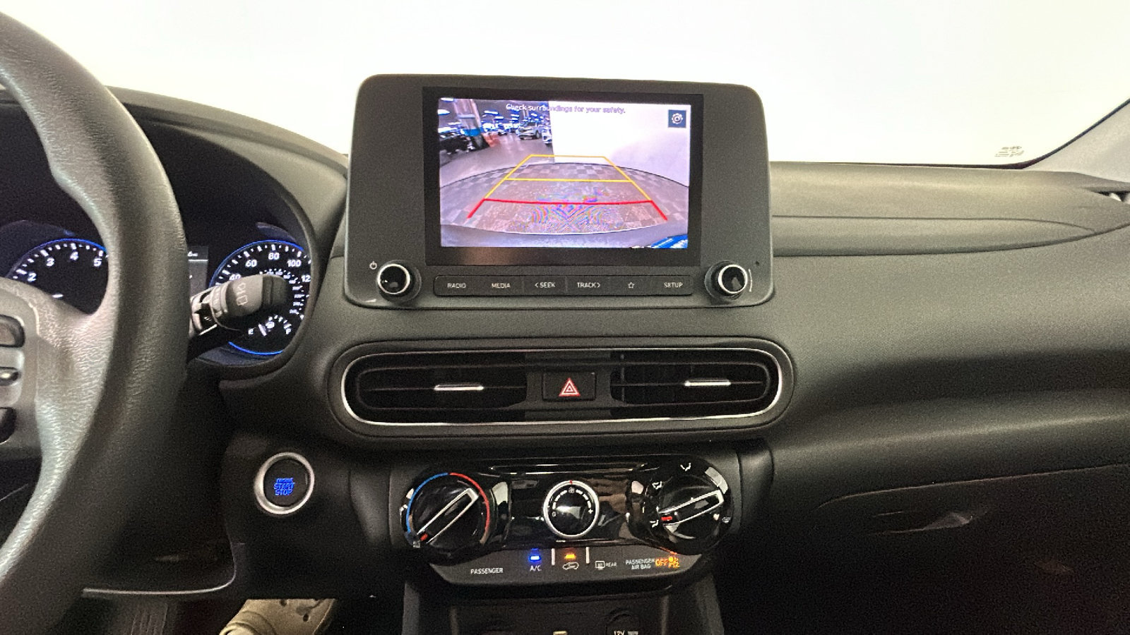 Certified 2023 Hyundai Kona SEL w/ Cargo Package AWD/4WD image 31