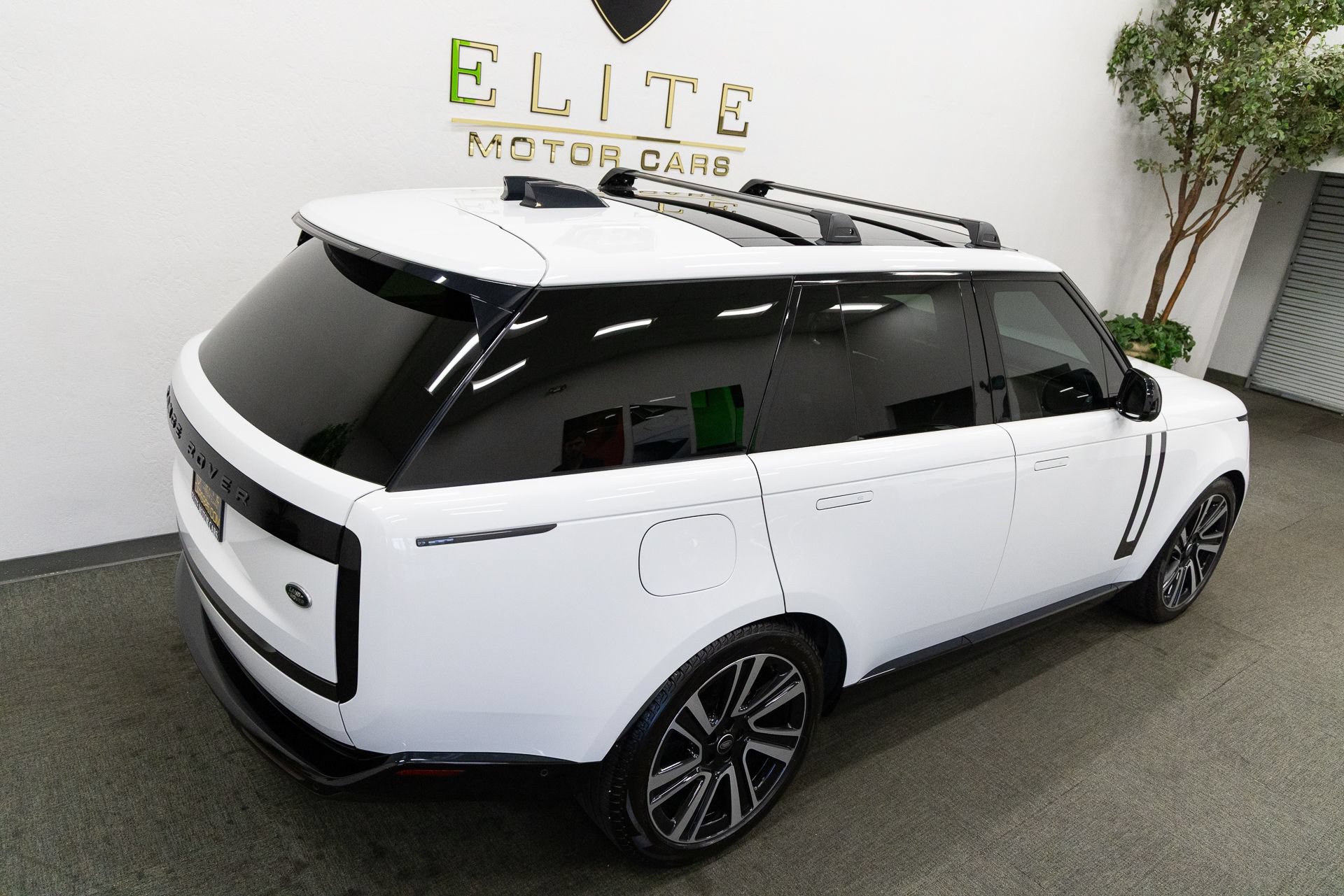 Used 2023 Land Rover Range Rover SE AWD/4WD image 28