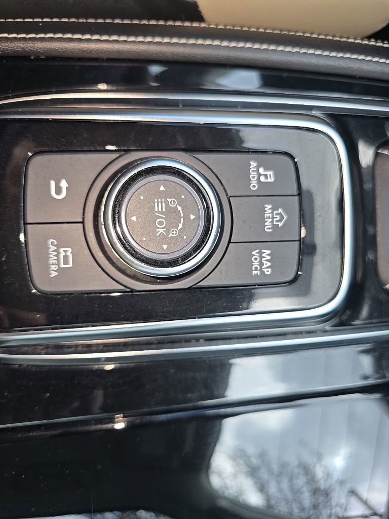 Used 2022 INFINITI QX80 Premium Select w/ Cargo Package image 21