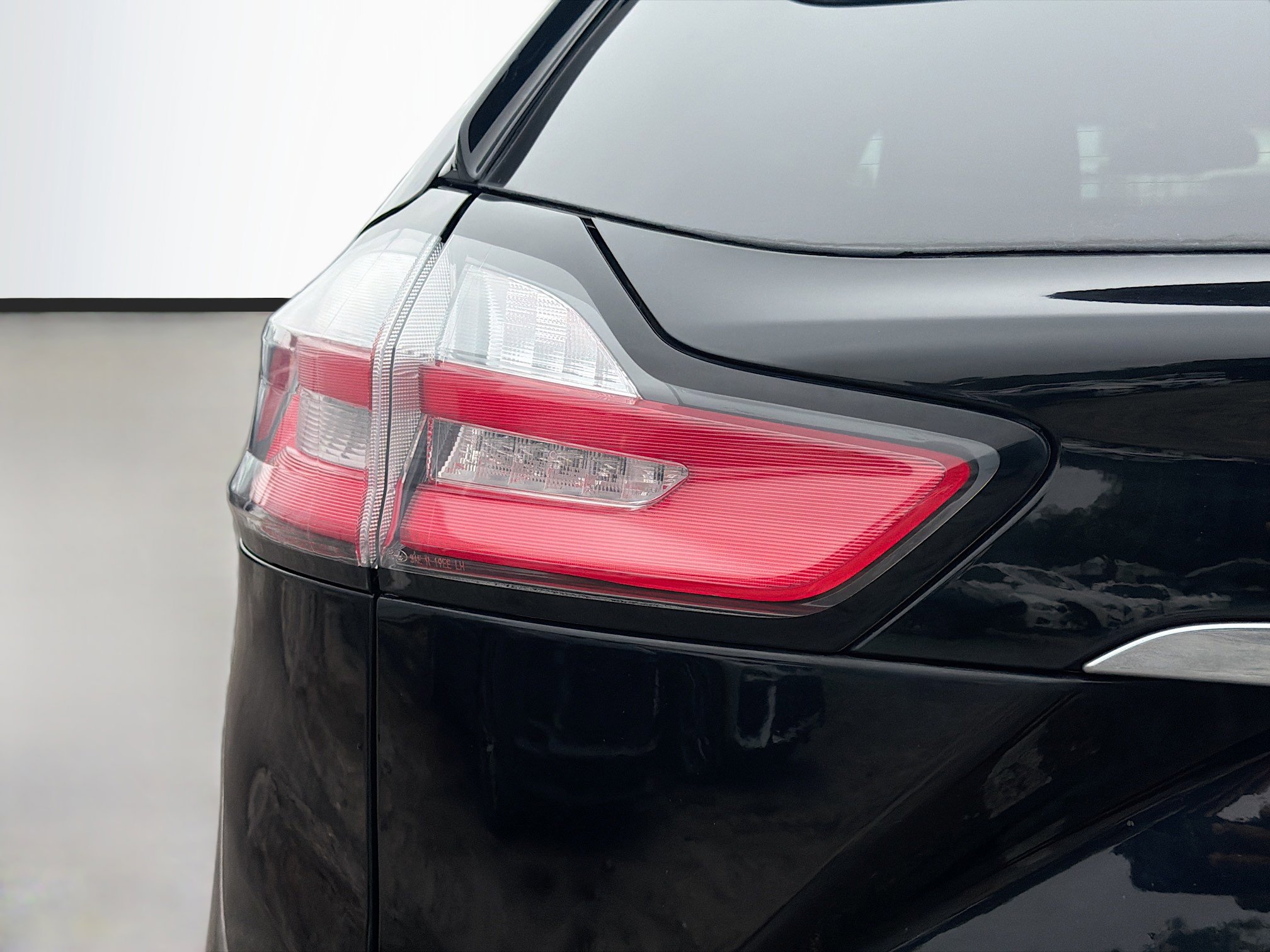 Used 2020 Ford Edge SEL w/ Convenience Package image 10