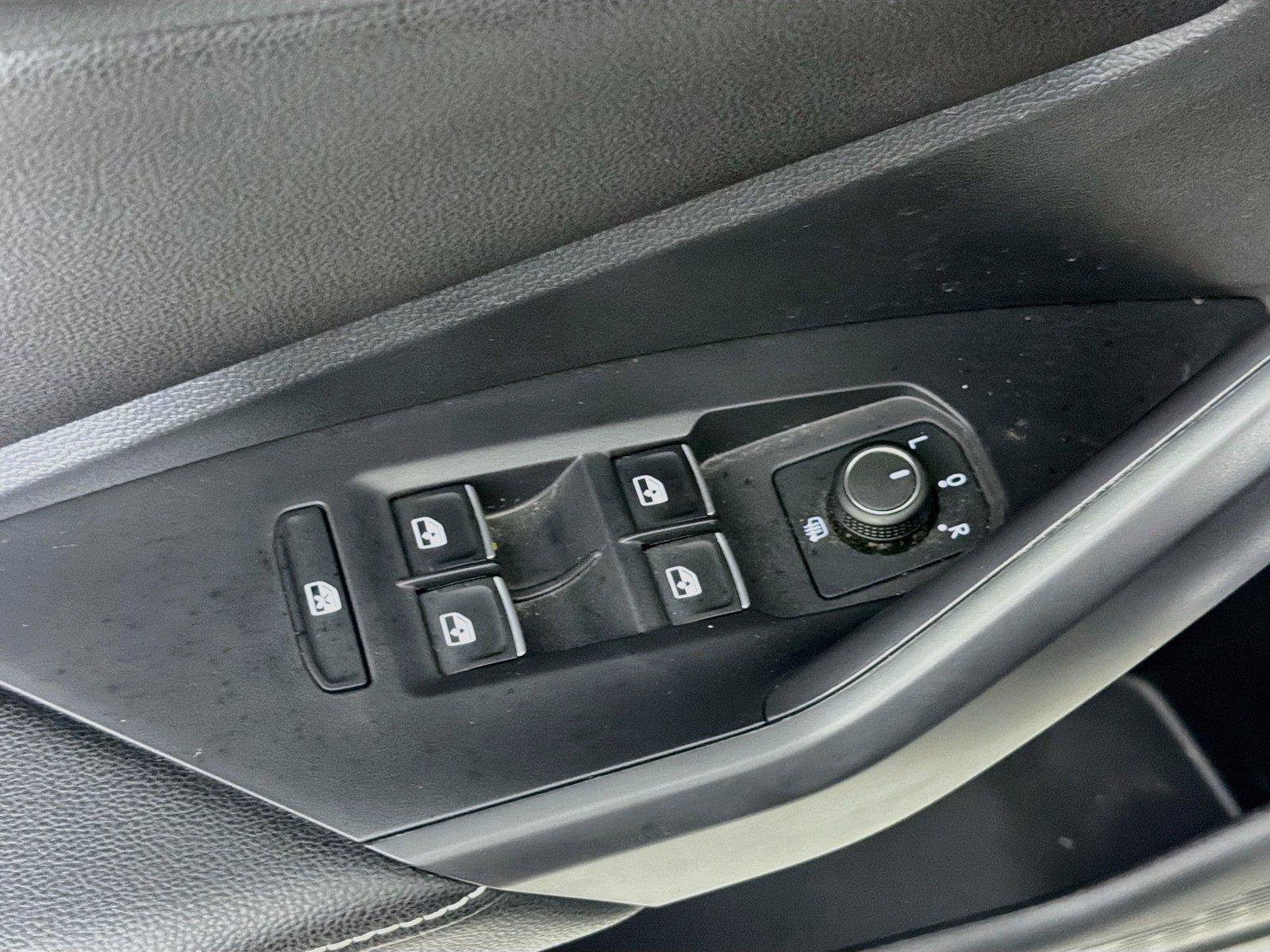 Used 2022 Volkswagen Jetta SE FWD image 16