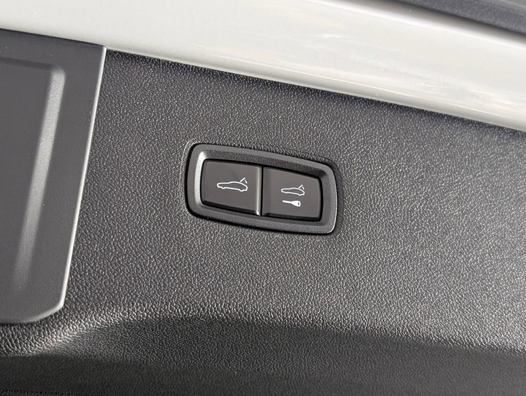 New 2026 Porsche Cayenne AWD/4WD image 18