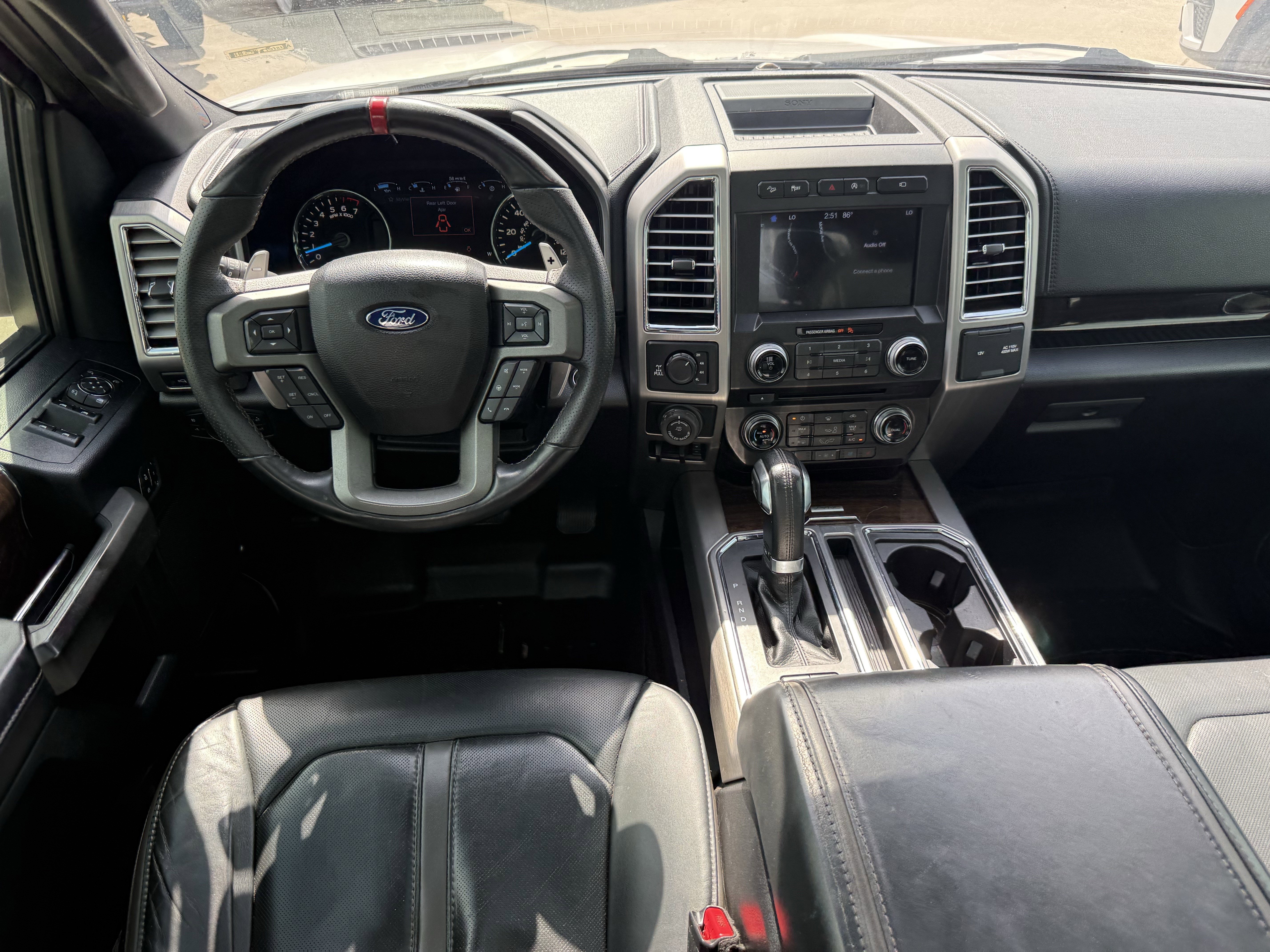 Used 2017 Ford F150 Platinum w/ Equipment Group 701A Luxury image 14