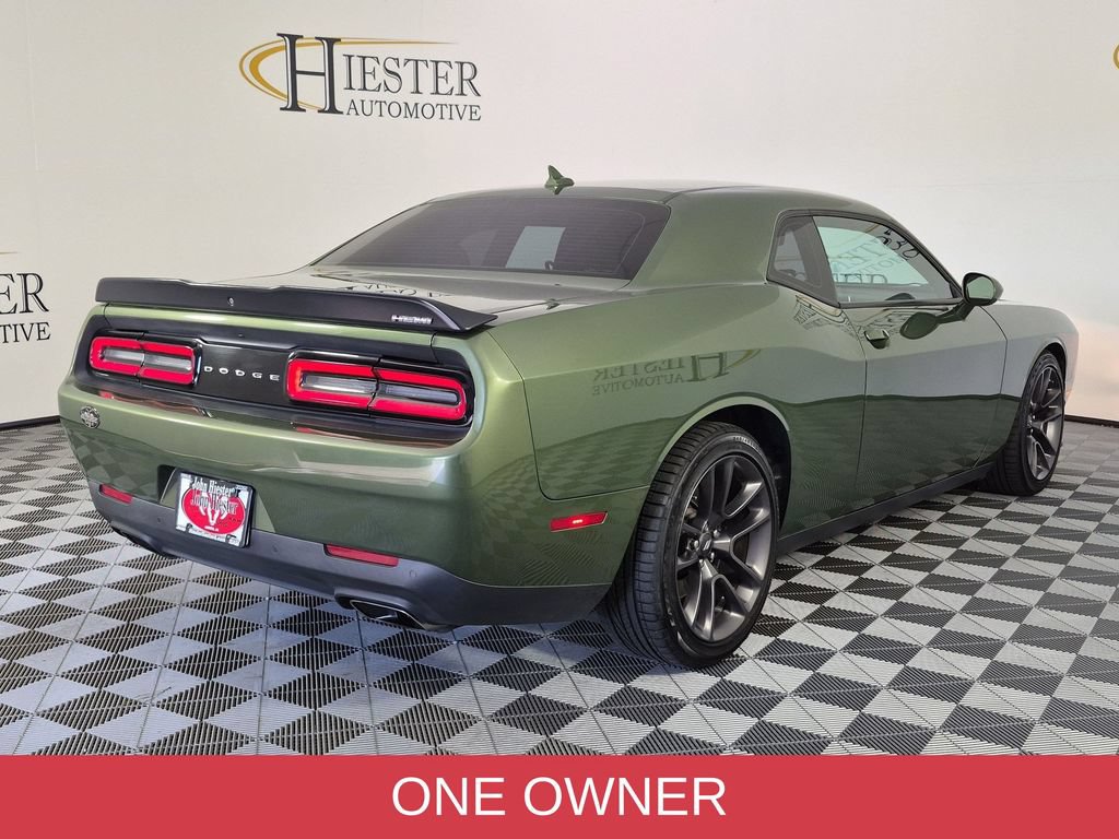 Used 2022 Dodge Challenger R/T Scat Pack RWD image 4