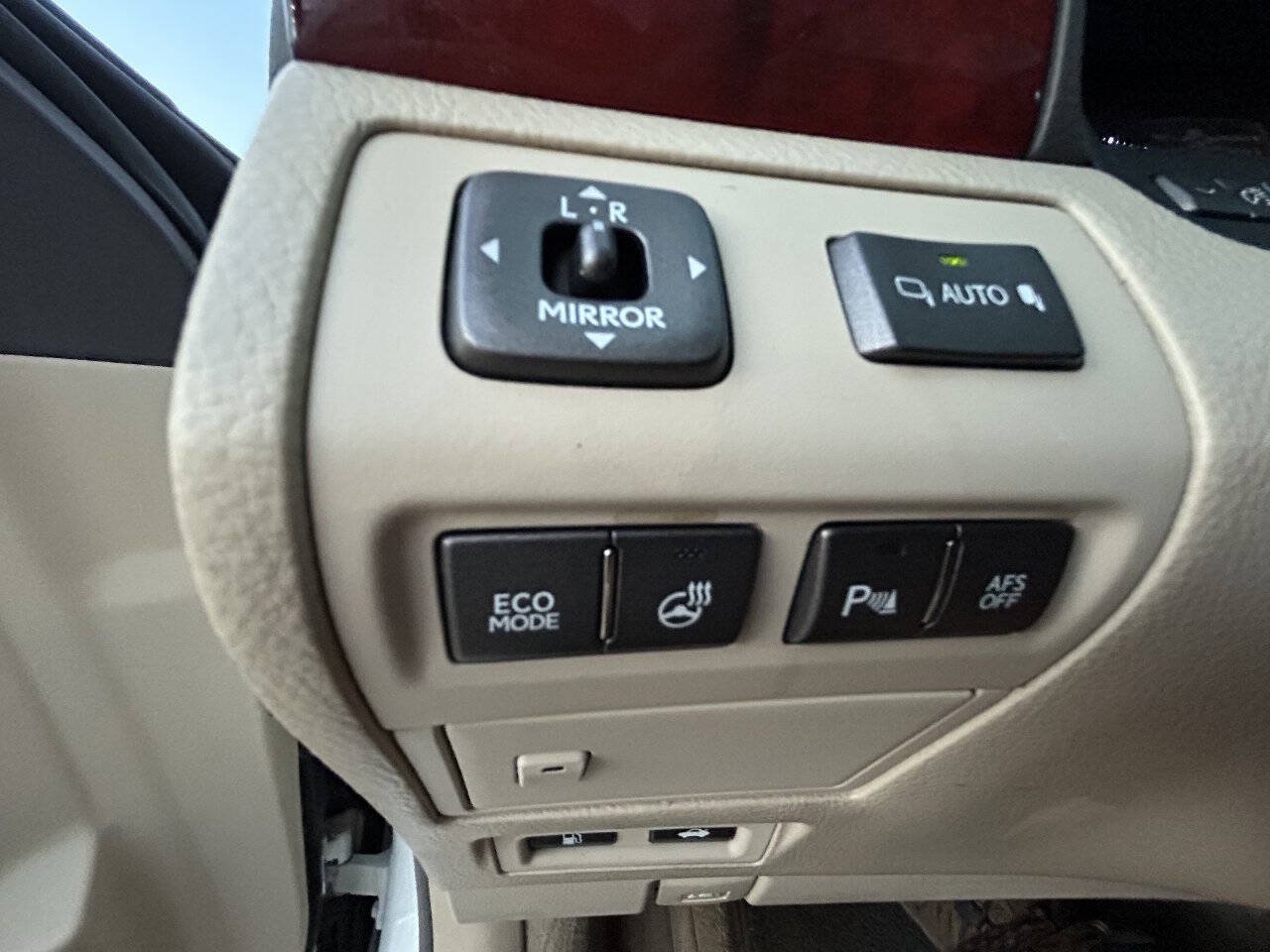 Used 2010 Lexus LS 460 AWD image 26