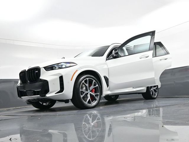 New 2026 BMW X5 M60i w/ Climate Comfort Package image 43