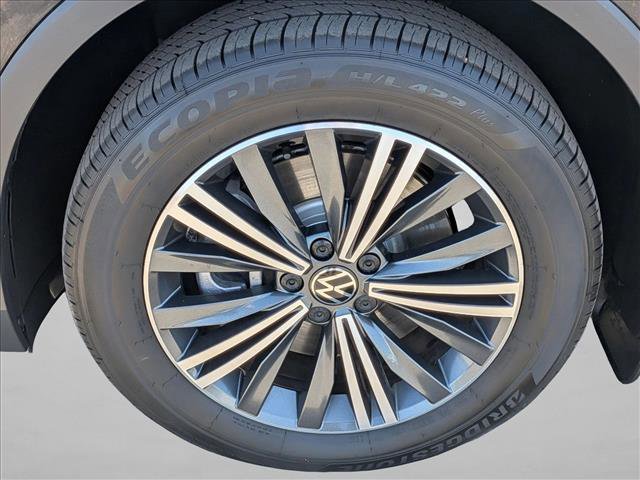 Used 2024 Volkswagen Tiguan Wolfsburg Edition FWD image 30