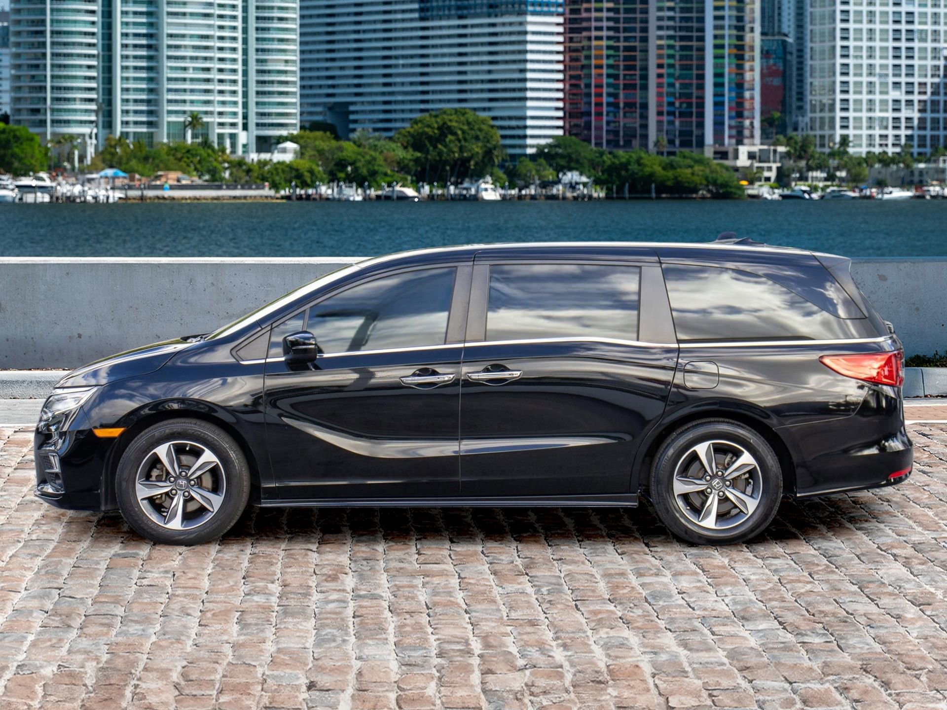 Used 2018 Honda Odyssey Touring image 8