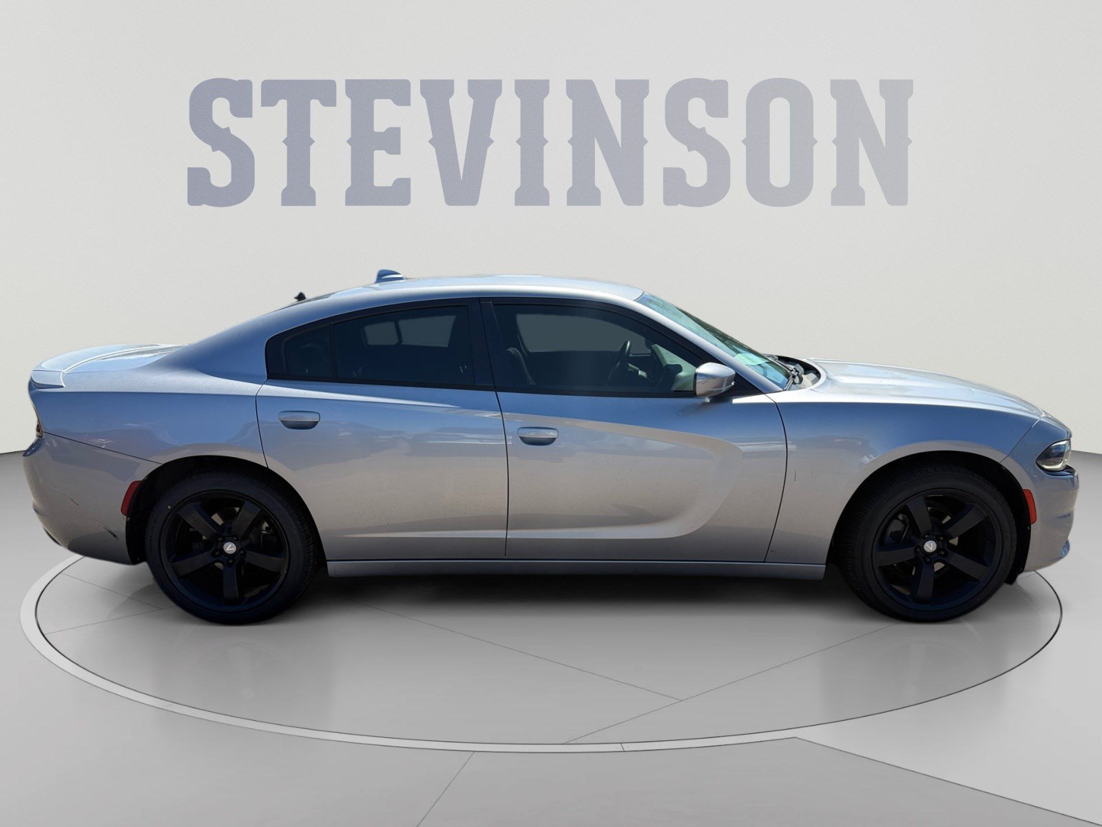 Used 2016 Dodge Charger SXT w/ Rallye Group RWD image 6