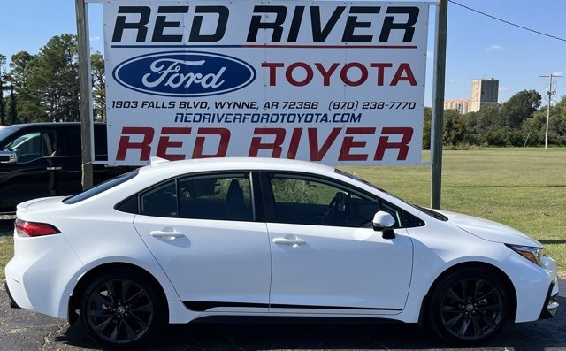 Used 2024 Toyota Corolla SE