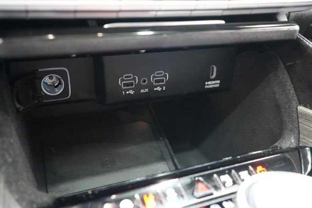 Used 2022 Jeep Wagoneer Series III w/ Premium Group I image 29