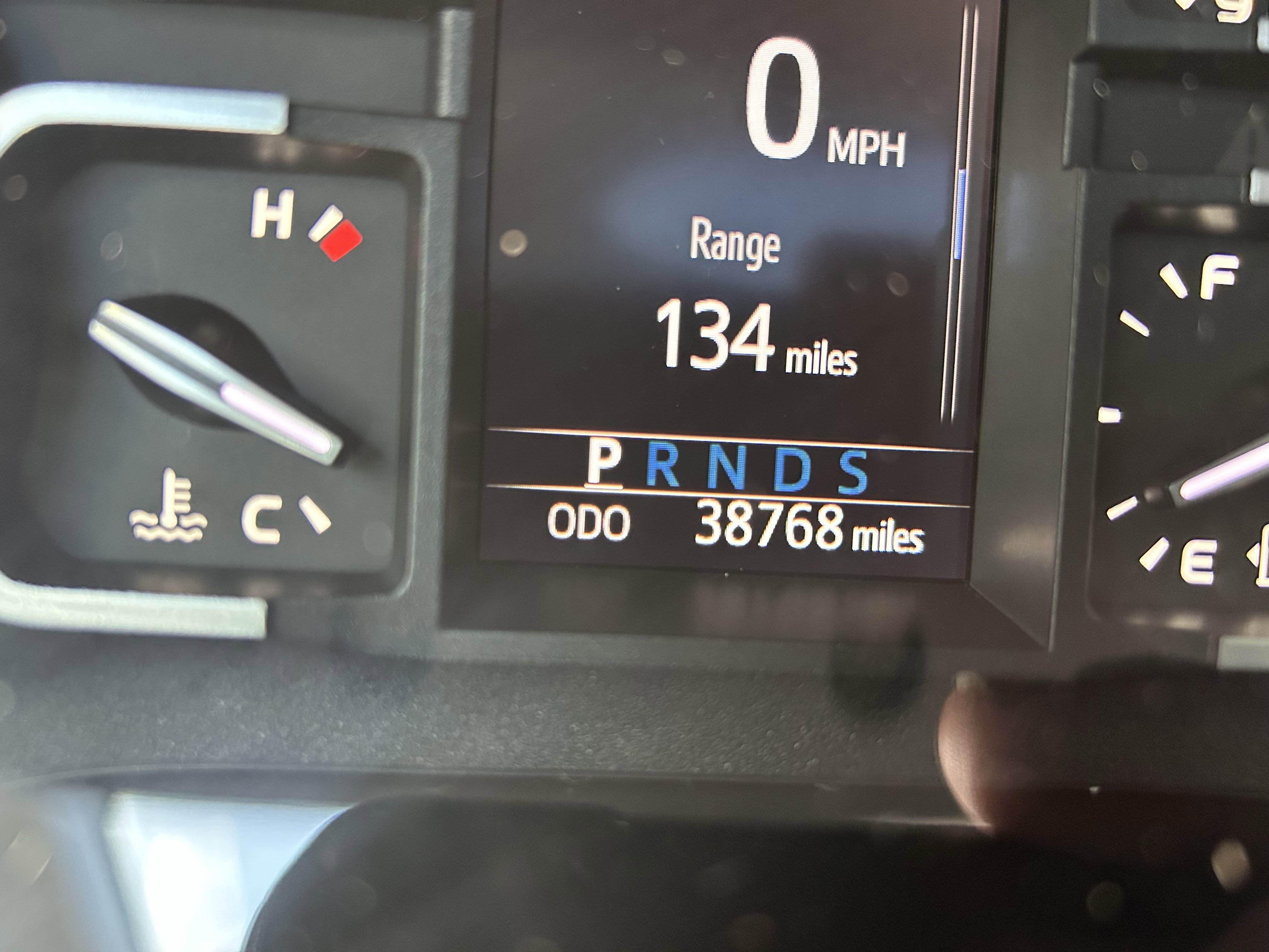 Used 2020 Toyota Tundra Limited w/ Limited Premium Package AWD/4WD image 29