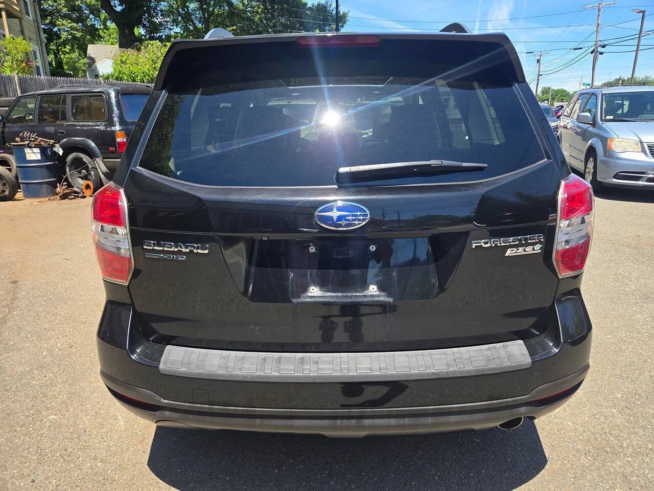 Used 2014 Subaru Forester 2.5i Limited AWD/4WD image 10