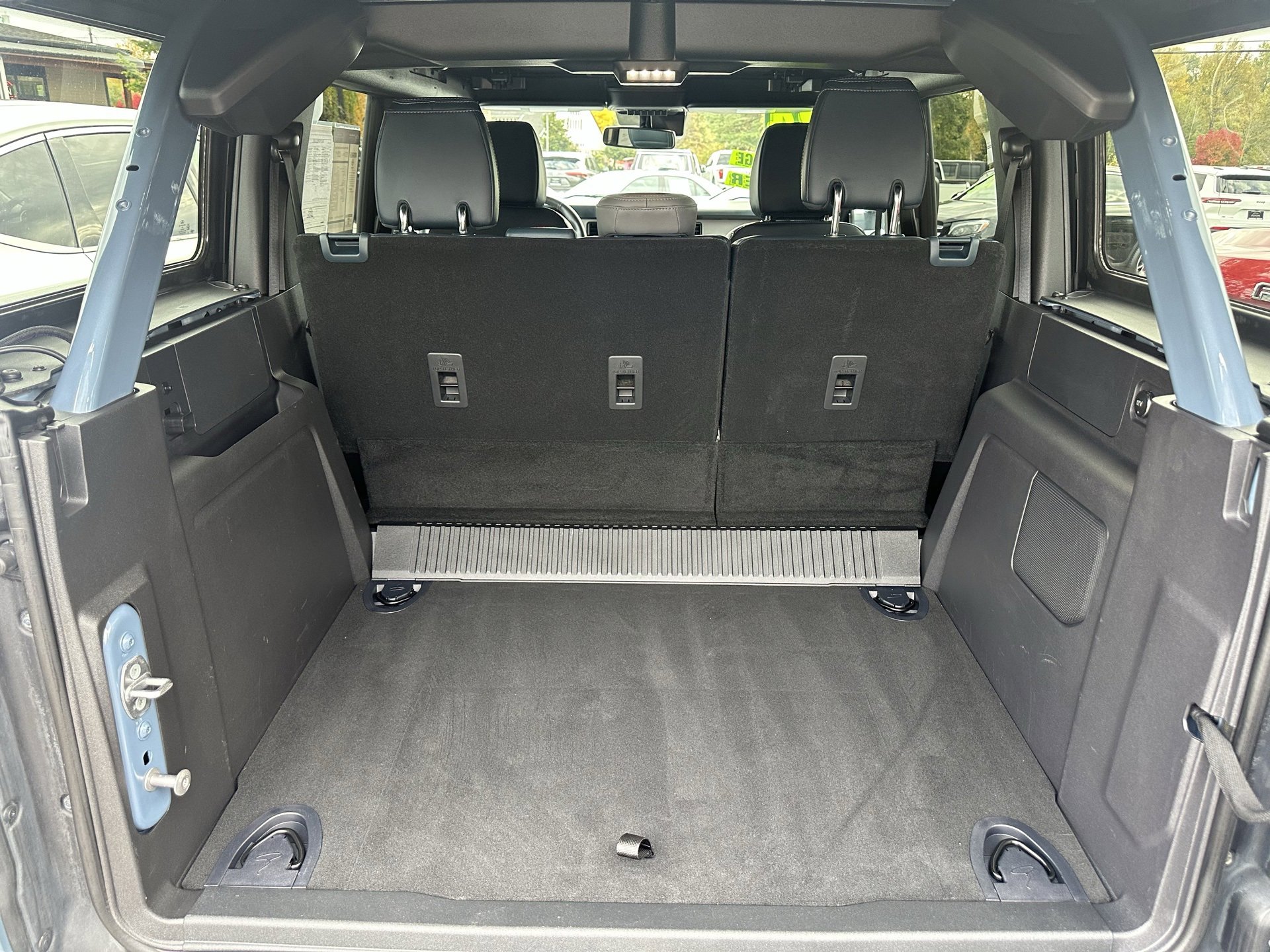 Used 2024 Ford Bronco Outer Banks image 5