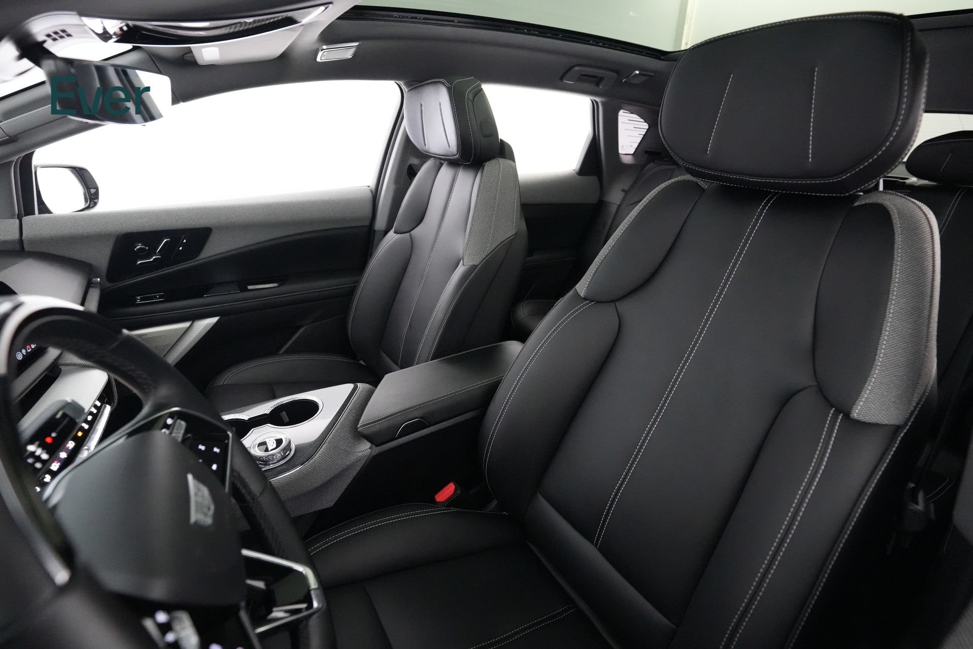 Used 2026 Cadillac Optiq Sport 1 w/ LPO, Floor Liner Package RWD image 4