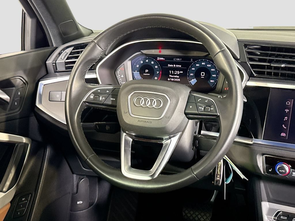 Used 2022 Audi Q3 2.0T Premium w/ Convenience Package AWD/4WD image 10