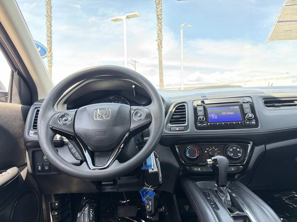 Used 2019 Honda HR-V LX image 10