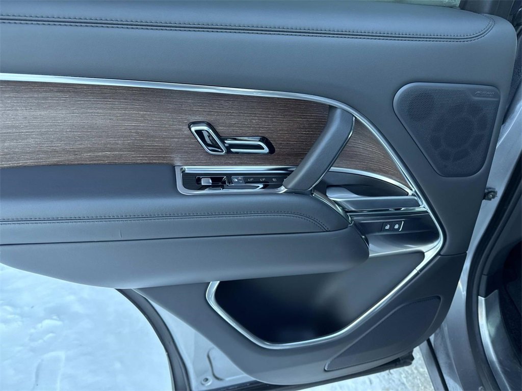 Used 2024 Land Rover Range Rover SE image 10