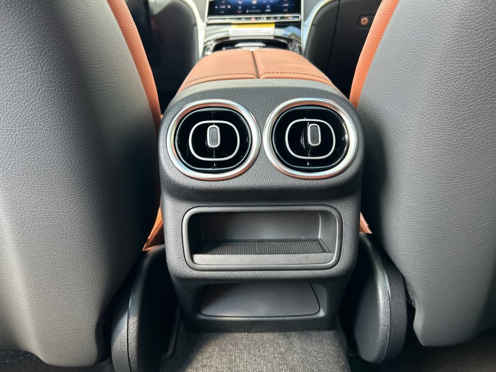 New 2027 Mercedes-Benz GLC 300 4MATIC image 25
