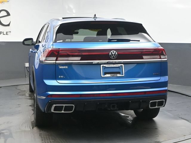 Used 2024 Volkswagen Atlas Cross Sport SEL R-Line AWD/4WD image 36