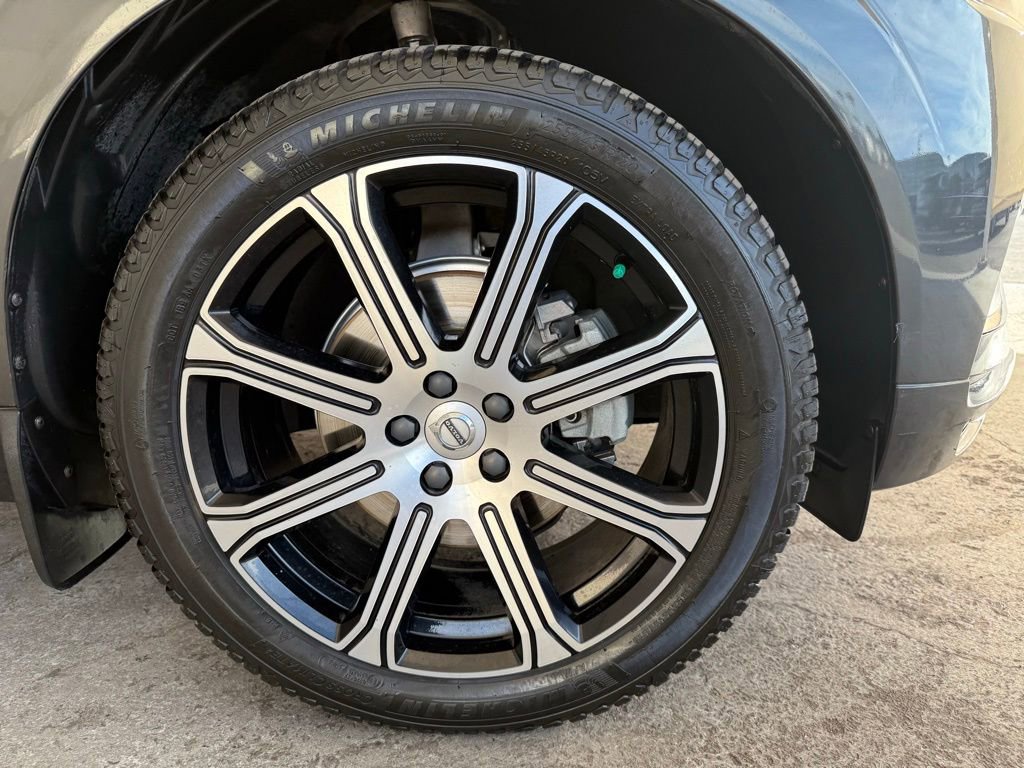 Used 2021 Volvo XC60 T5 Inscription w/ Advanced Package image 4