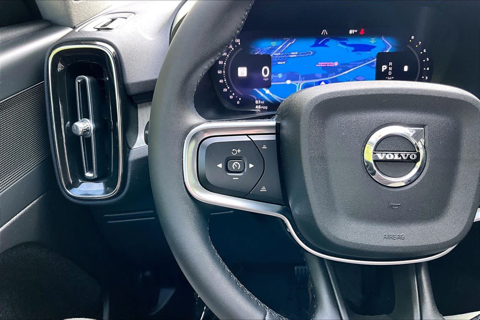 Used 2024 Volvo XC40 B5 Core w/ Protection Package Premier AWD/4WD image 23