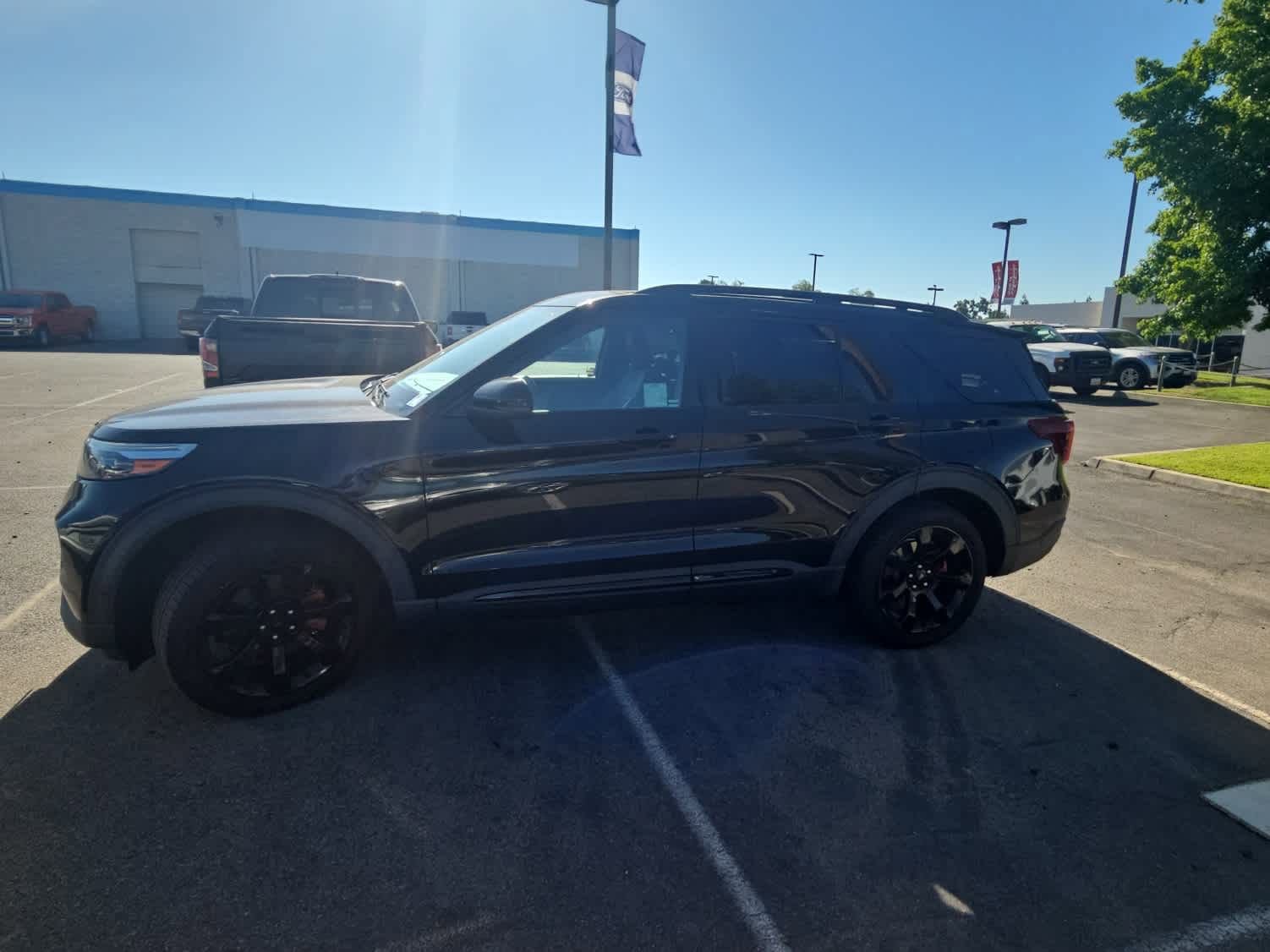 Used 2020 Ford Explorer ST w/ ST High-Performance Pack AWD/4WD image 5