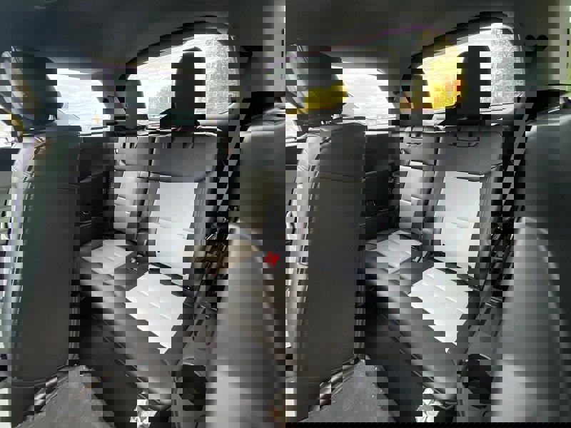 Certified 2022 Ford Explorer XLT w/ Equipment Group 202A image 40