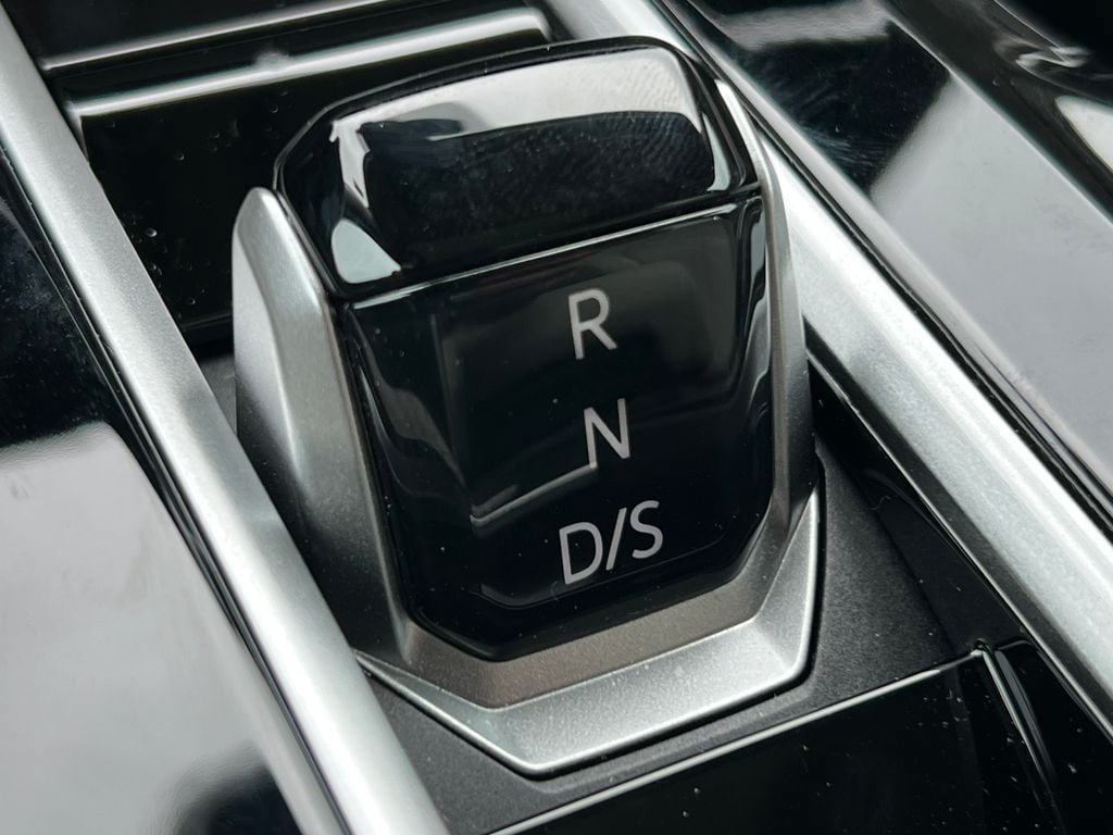 New 2025 Volkswagen Atlas SEL Premium R-Line AWD/4WD image 31