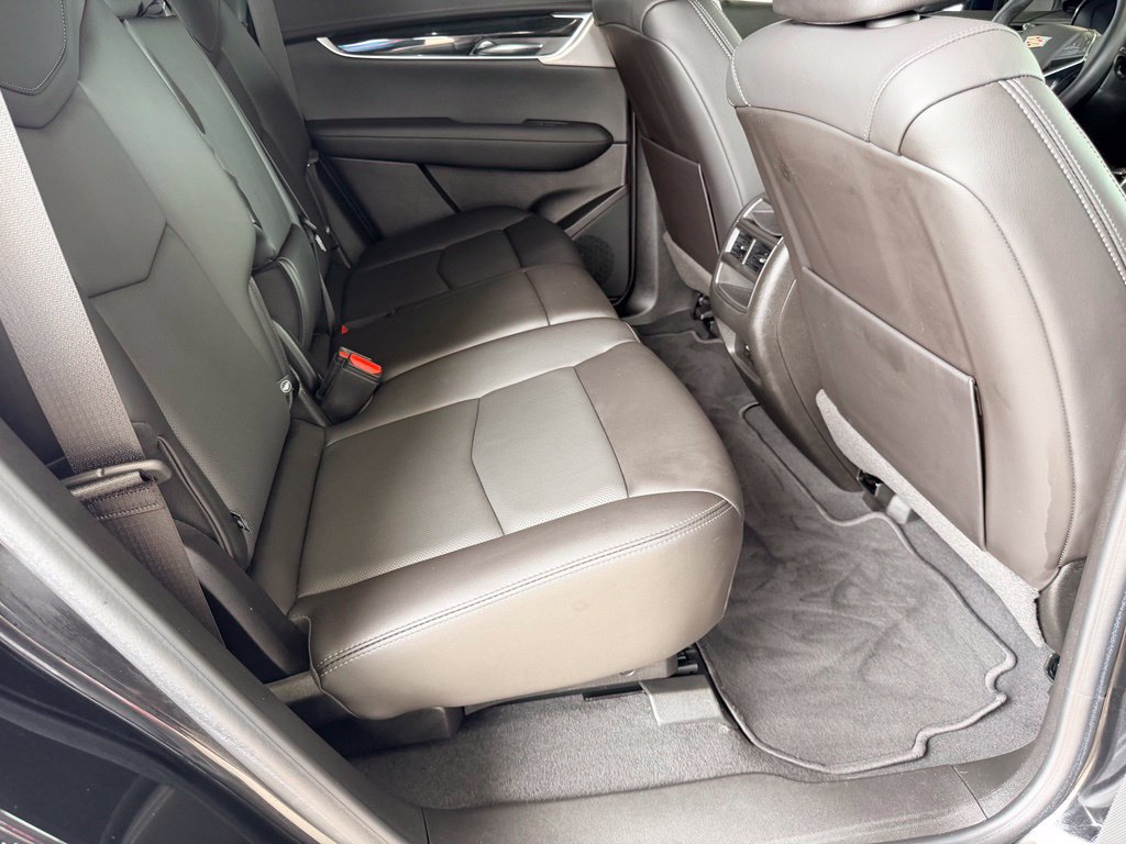 Used 2023 Cadillac XT5 Premium Luxury FWD image 37